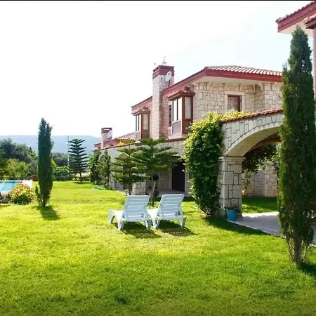 Villa Cesme Villa *
